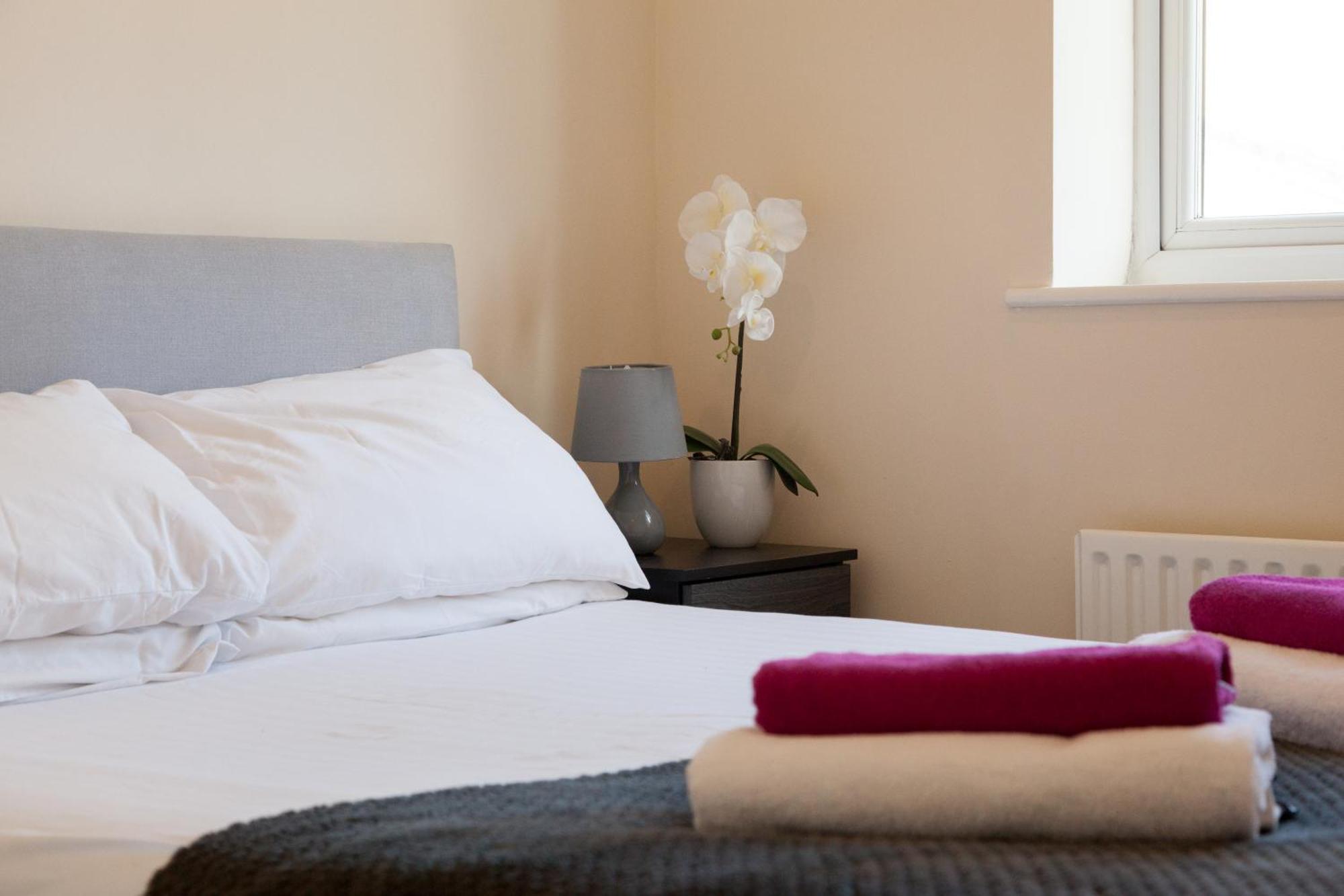 Pinfold Court Apartments Knowsley Εξωτερικό φωτογραφία